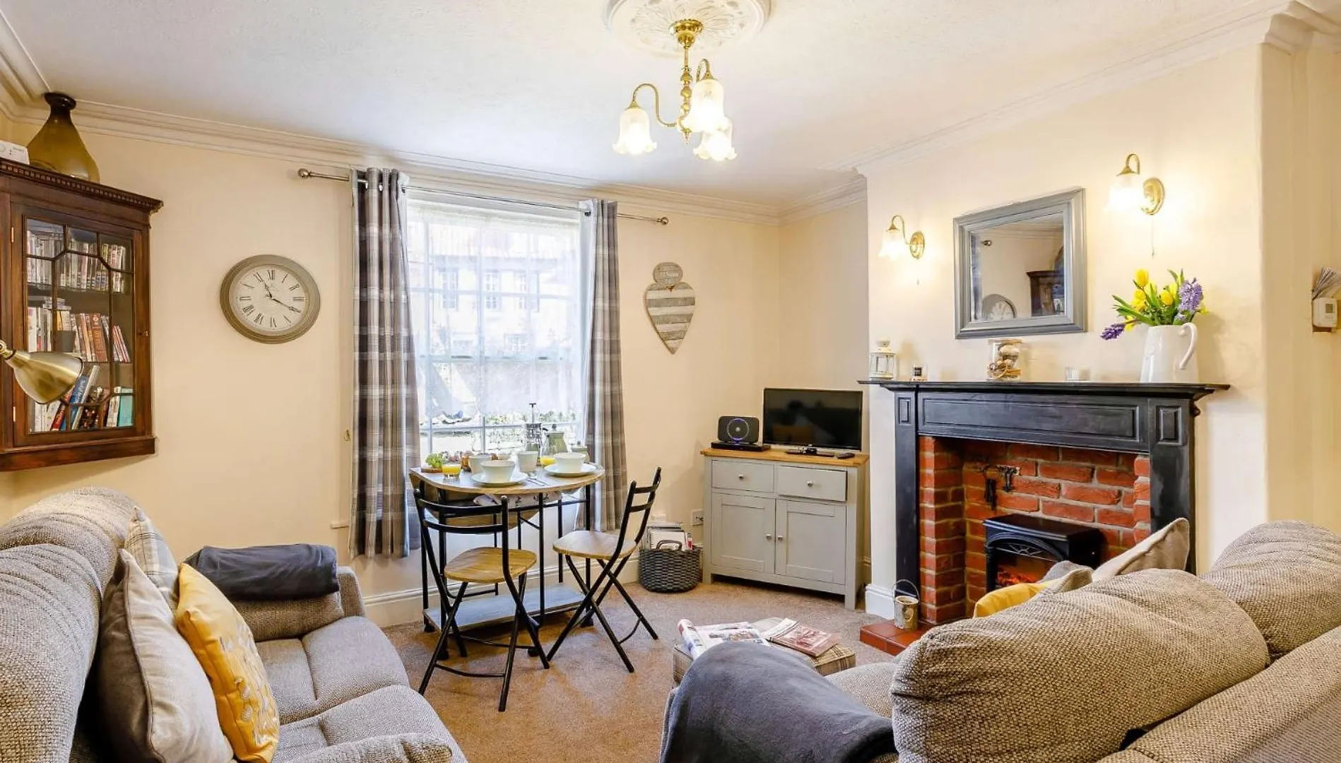 2 Bed In Robin Hoods Bay 87059 Villa Robin Hood's Bay